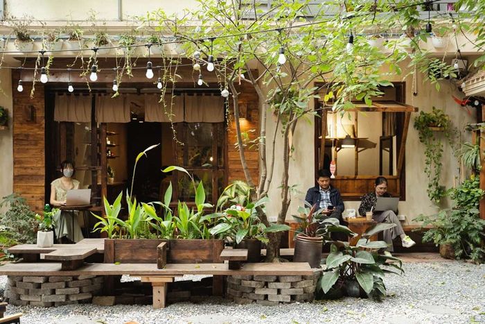 20+ ý tưởng thiết kế cafe sân vườn đẹp và dễ thi công cho chủ đầu tư